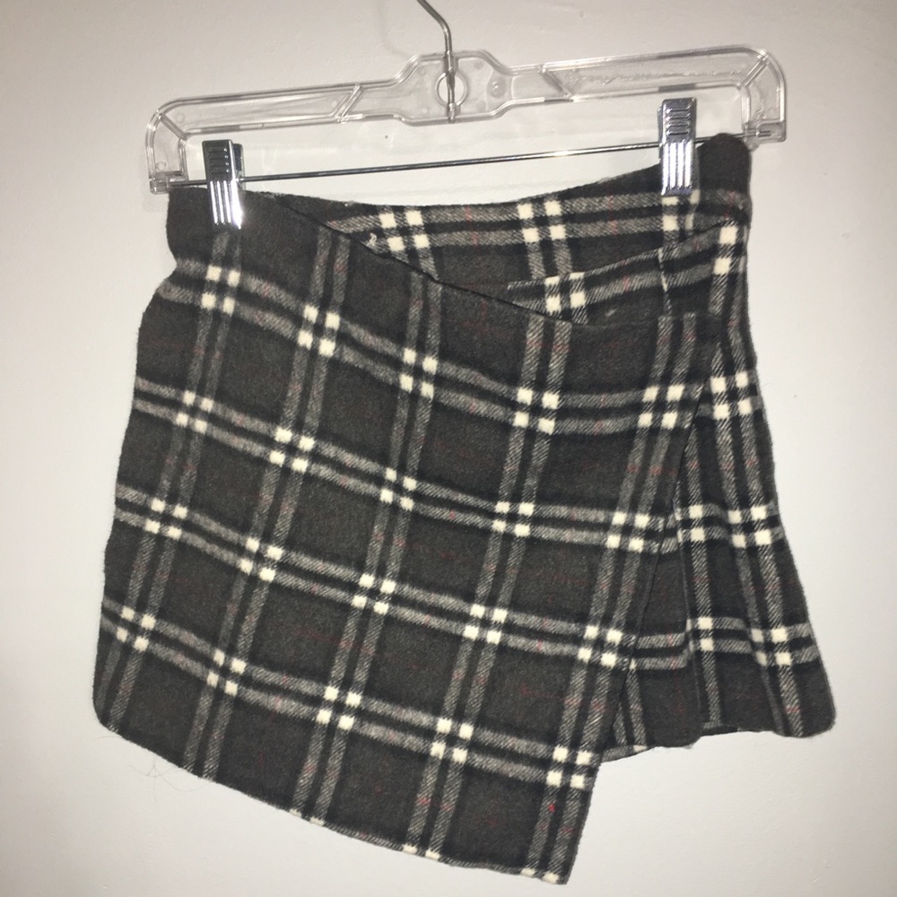 Brandy Melville Plaid Skort